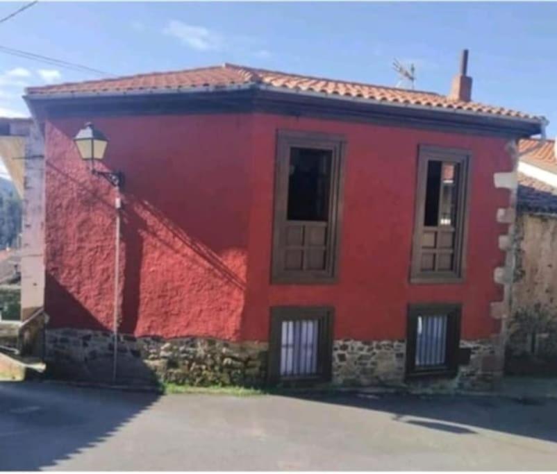 La Casina Roja - Santolaya De Cabranes Villa Arboleya ภายนอก รูปภาพ